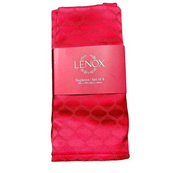 Lenox Other - NWT Luxurious Lenox 4 Holiday Red Cloth Napkins 100% Polyester 19" x 19"